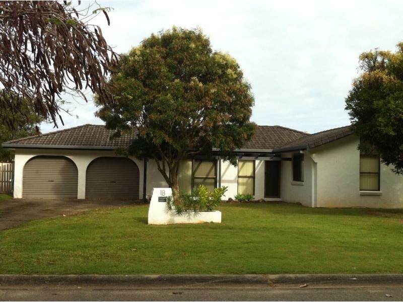 18 Mariners Crescent, Banora Point NSW 2486