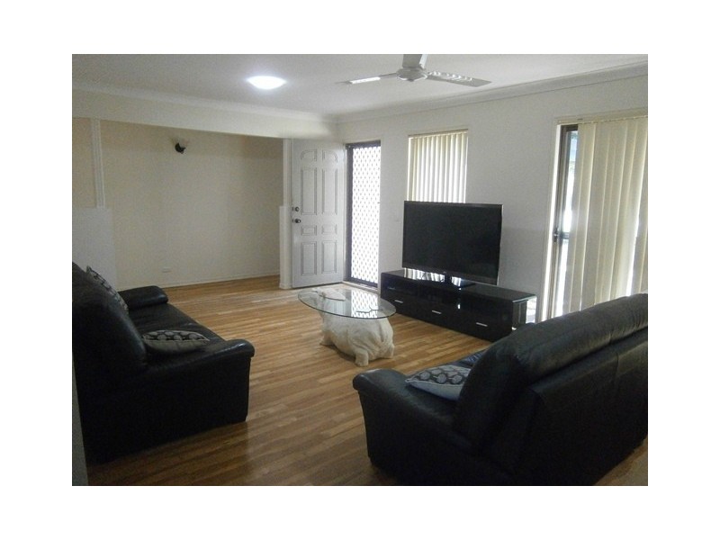 18 Mariners Crescent, Banora Point NSW 2486