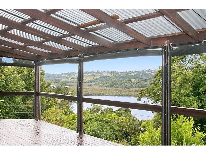 8 Broadwater Esplanade, Bilambil Heights NSW 2486