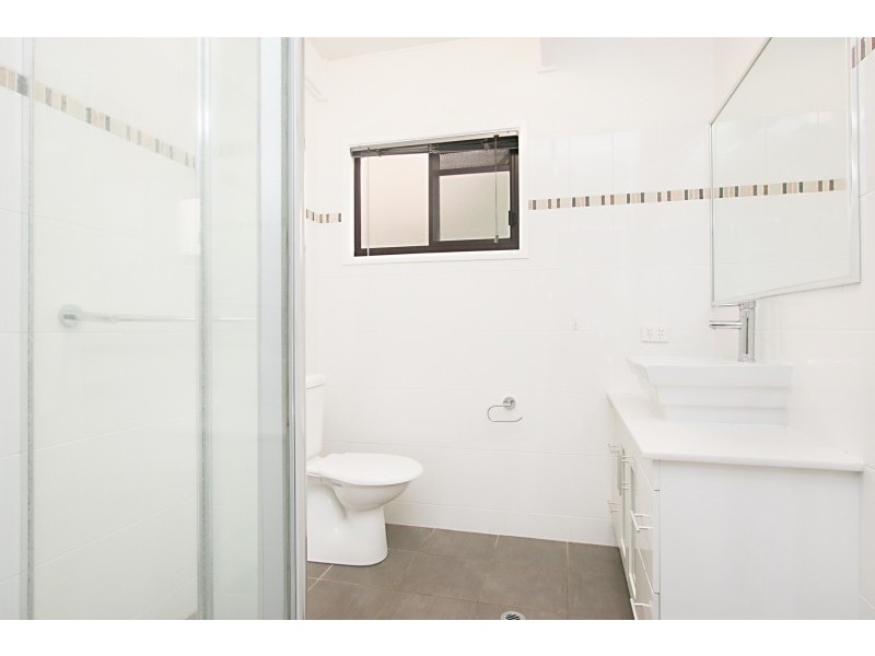 8 Broadwater Esplanade, Bilambil Heights NSW 2486