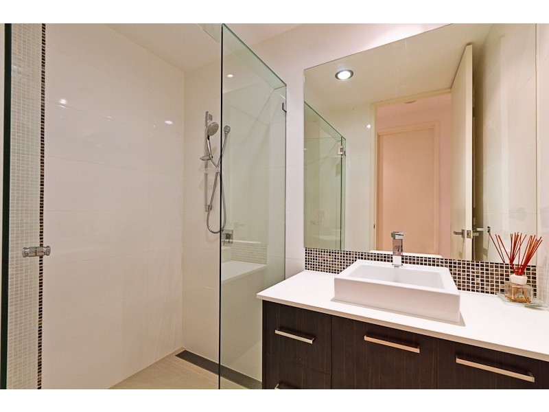 1/9 South Street ‘South Beach Apartments’, Kirra QLD 4225