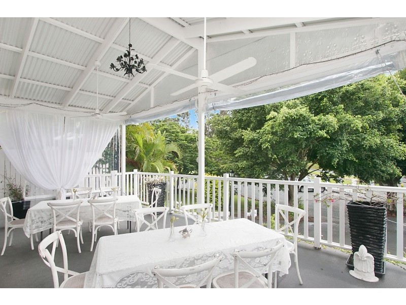 268 Tallebudgera Creek Road ‘Teavine House’, Tallebudgera Valley QLD 4228