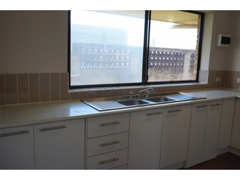 8/123 Golden Four Drive, Bilinga QLD 4225