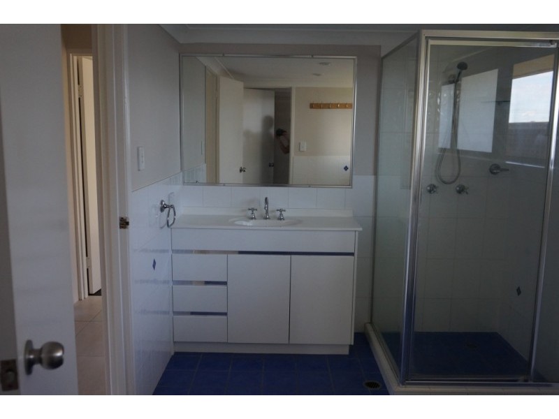 8/123 Golden Four Drive, Bilinga QLD 4225