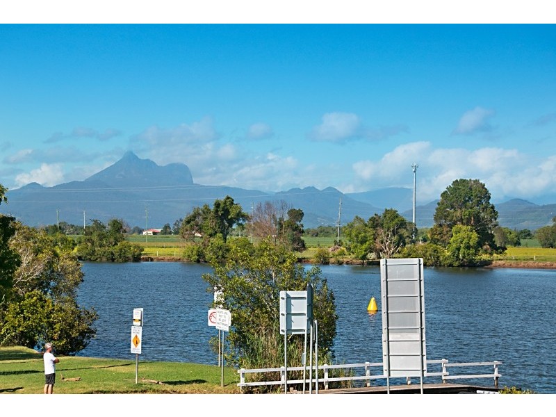 54 Riverside Drive, Tumbulgum NSW 2490