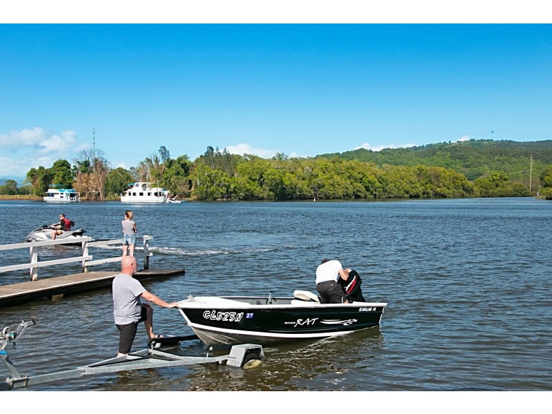 54 Riverside Drive, Tumbulgum NSW 2490