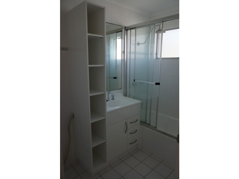 8/10 Marine Parade, Kirra QLD 4225