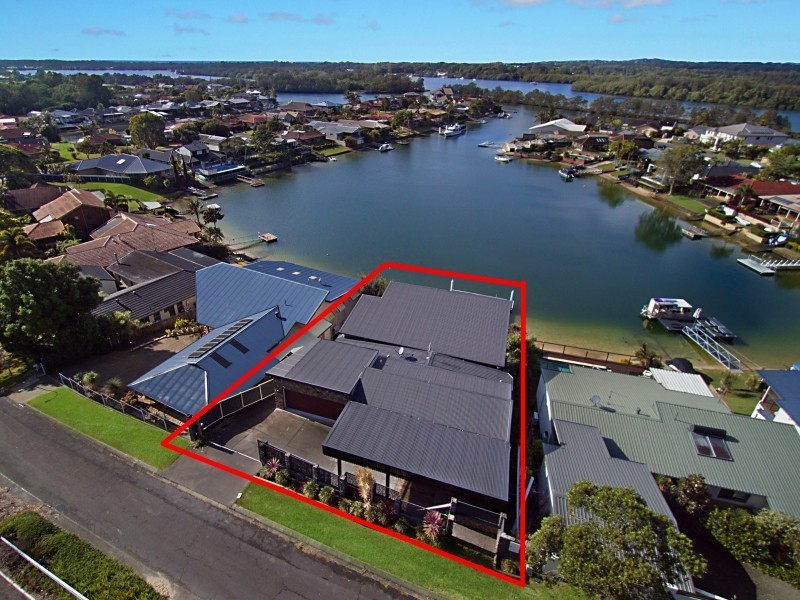 76 Old Ferry Road, Banora Point NSW 2486