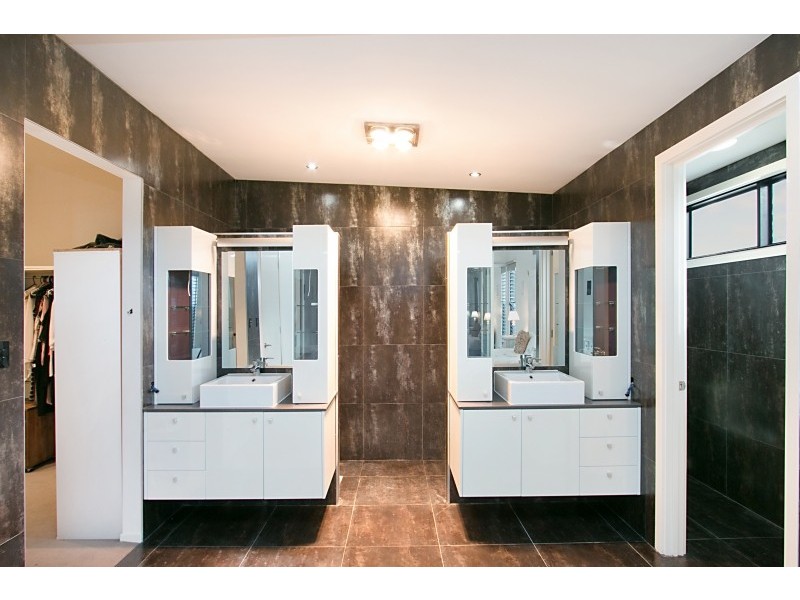 76 Old Ferry Road, Banora Point NSW 2486