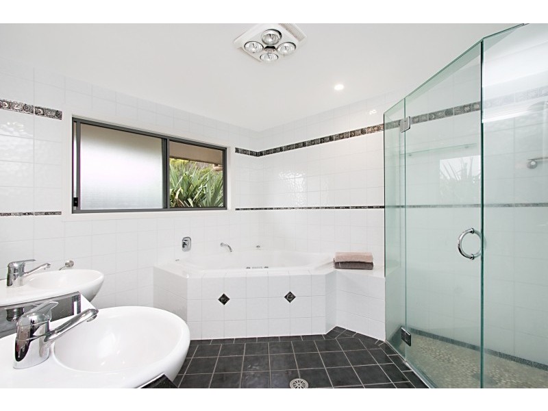 734 Casuarina Way, Casuarina NSW 2487