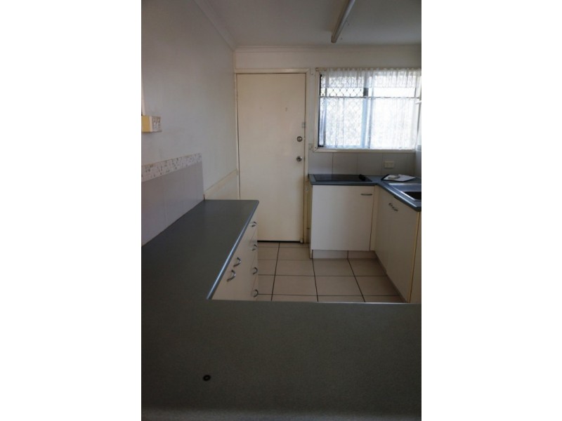 4/10 Marine Parade, Kirra QLD 4225