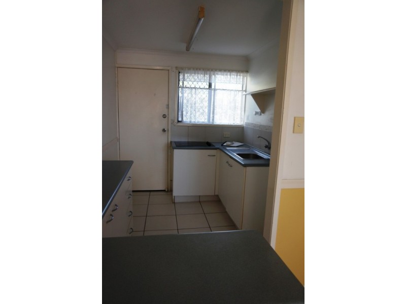 4/10 Marine Parade, Kirra QLD 4225