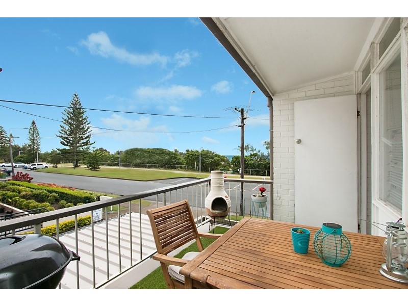 1/74 Pacific Parade Lynton Lodge, Bilinga QLD 4225