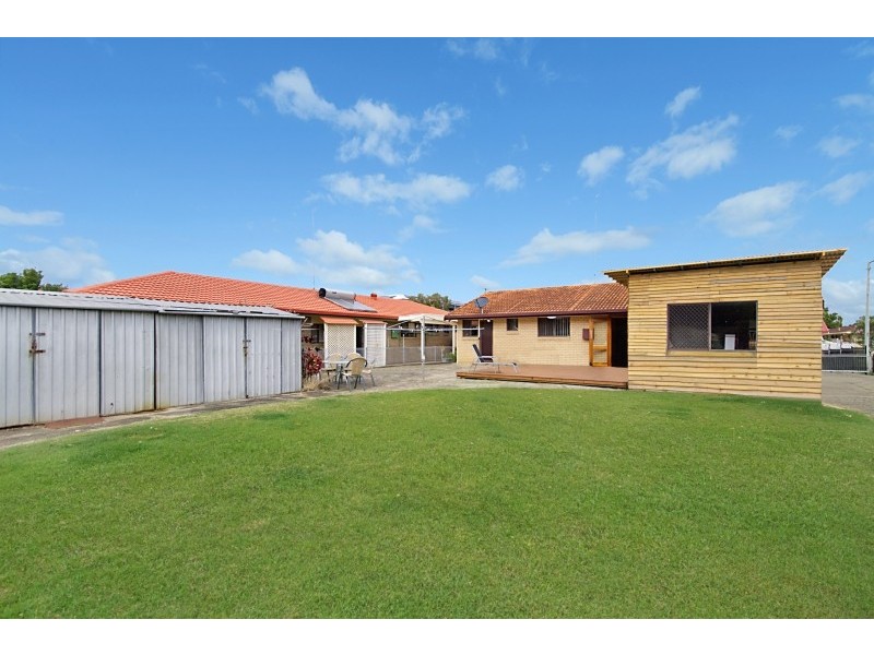 32 Blundell Blvd, Tweed Heads South NSW 2486