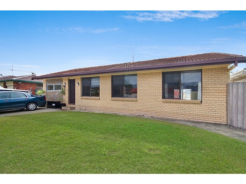 32 Blundell Blvd, Tweed Heads South NSW 2486