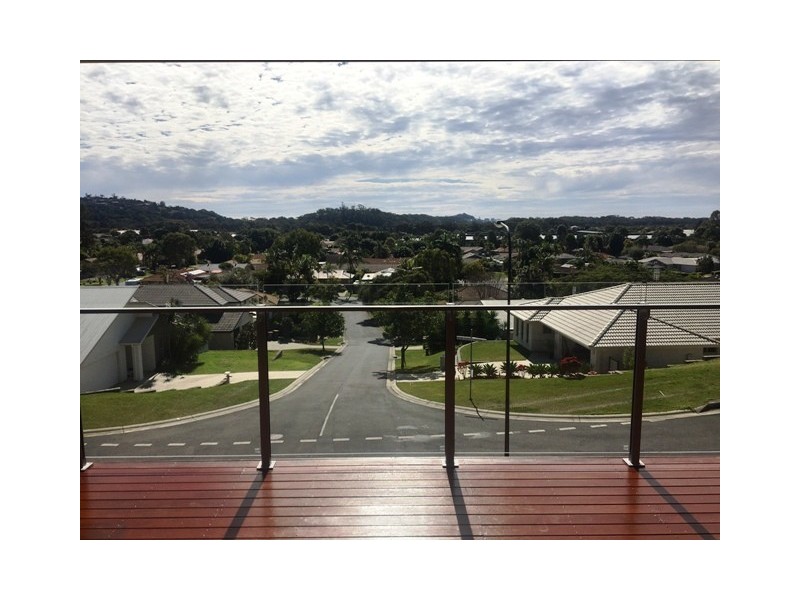 2 Liana Court, Banora Point NSW 2486