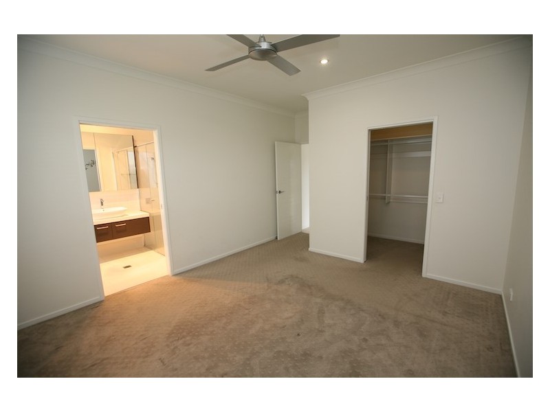 2 Liana Court, Banora Point NSW 2486