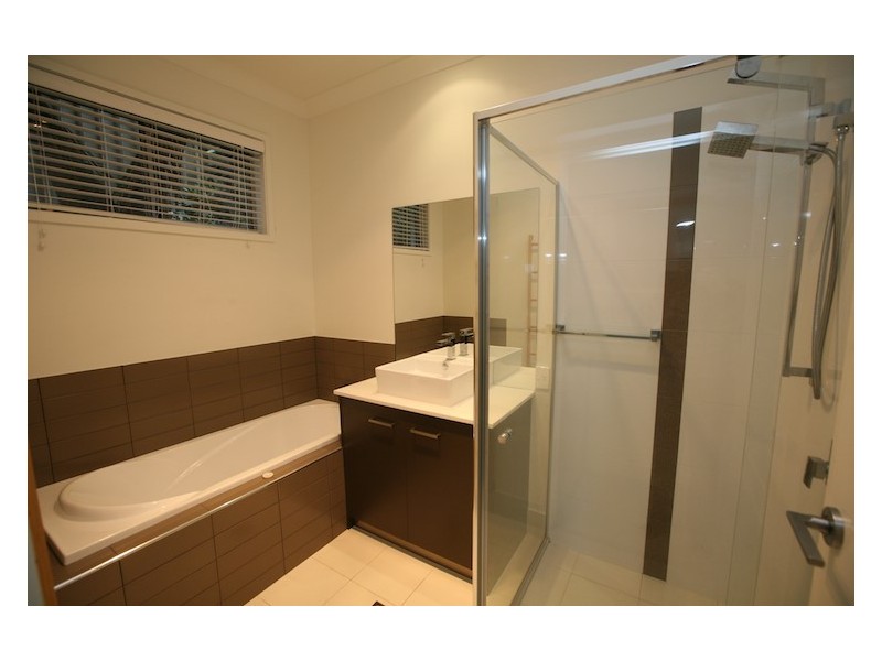 2 Liana Court, Banora Point NSW 2486