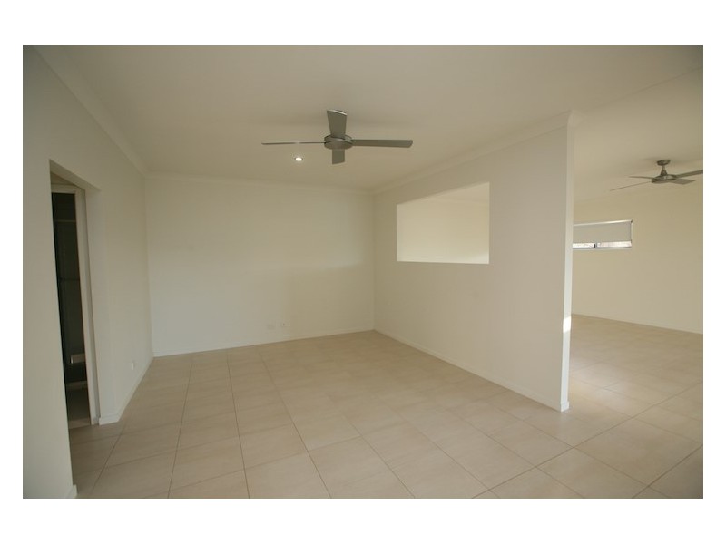 2 Liana Court, Banora Point NSW 2486