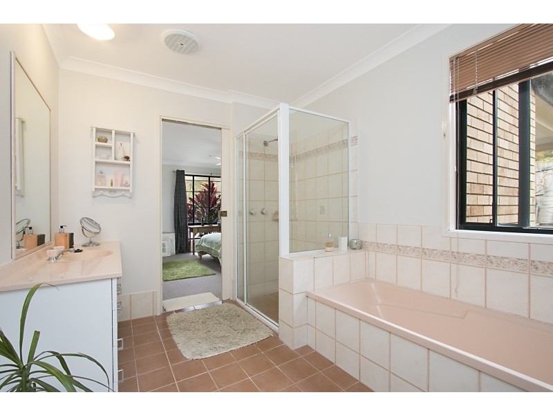 41 Kildare Drive, Banora Point NSW 2486