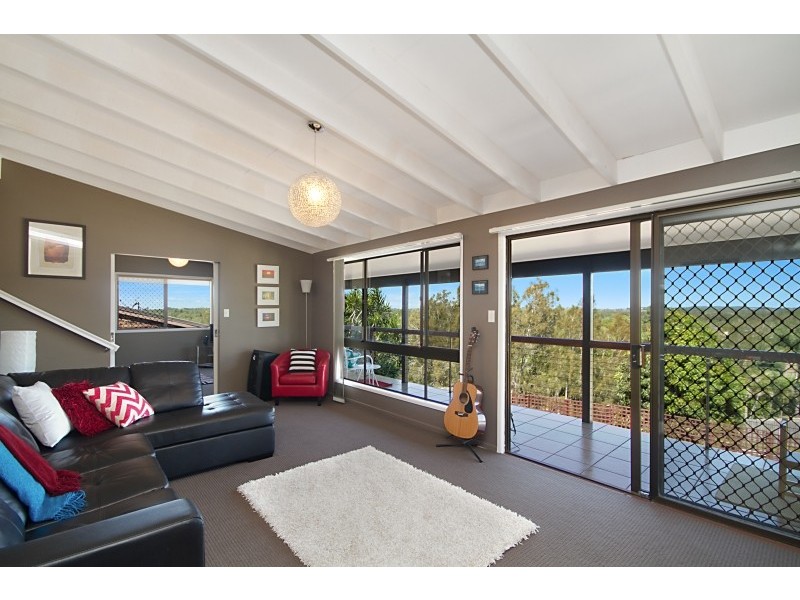 5 Mariners Crescent, Banora Point NSW 2486