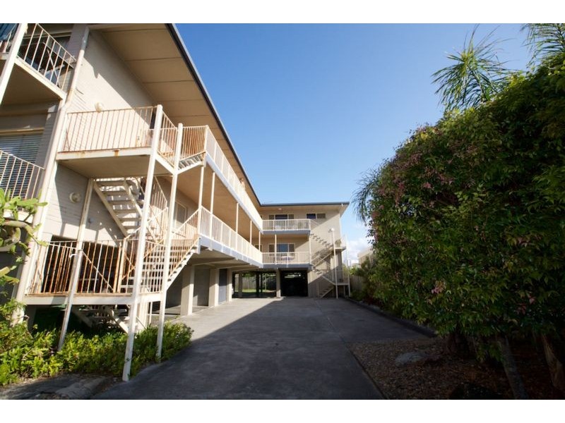 3/10 Marine Parade, Coolangatta QLD 4225
