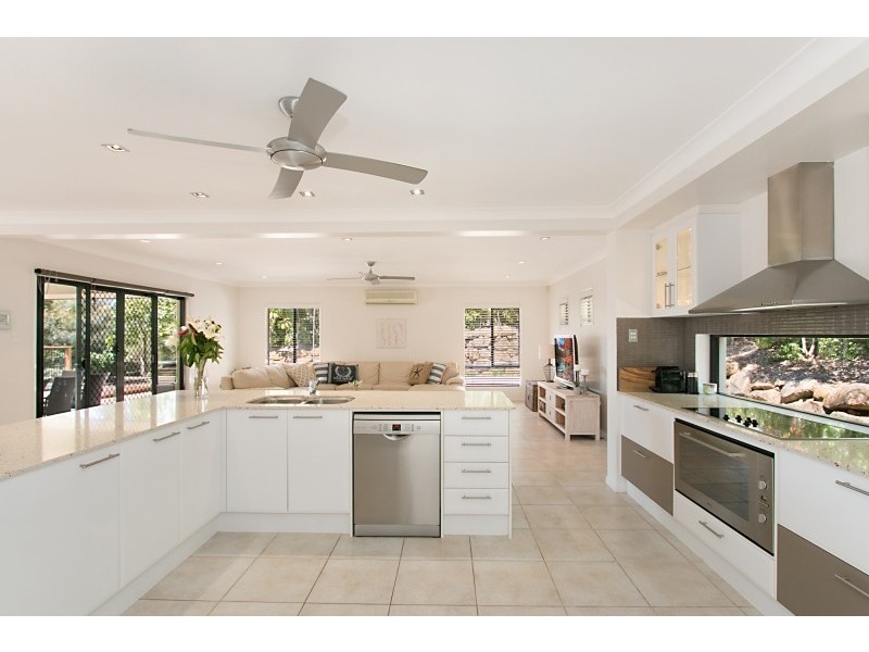 20 Samuel Drive, Tallebudgera QLD 4228