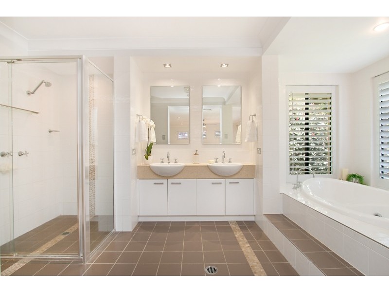 20 Samuel Drive, Tallebudgera QLD 4228