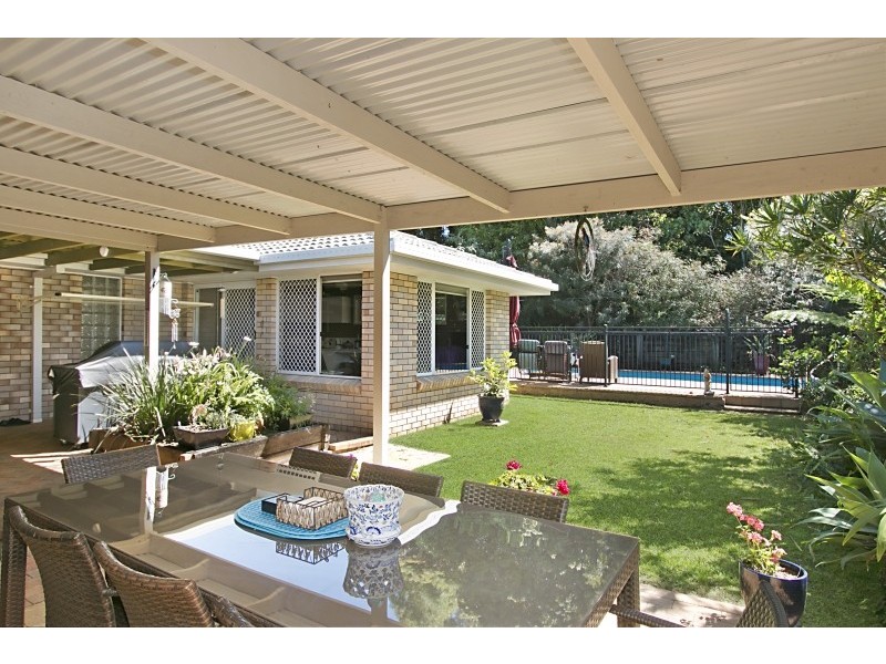 6 Kintyre Crescent, Banora Point NSW 2486