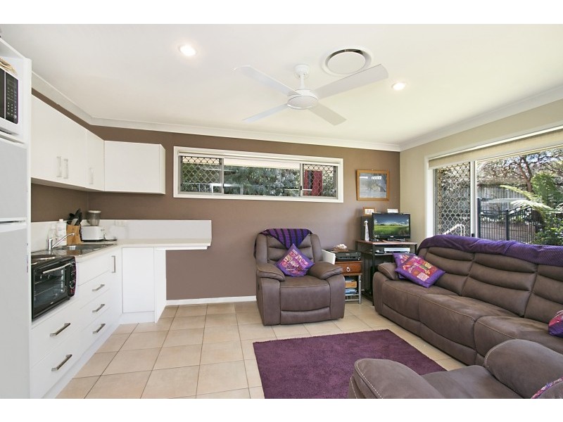 6 Kintyre Crescent, Banora Point NSW 2486