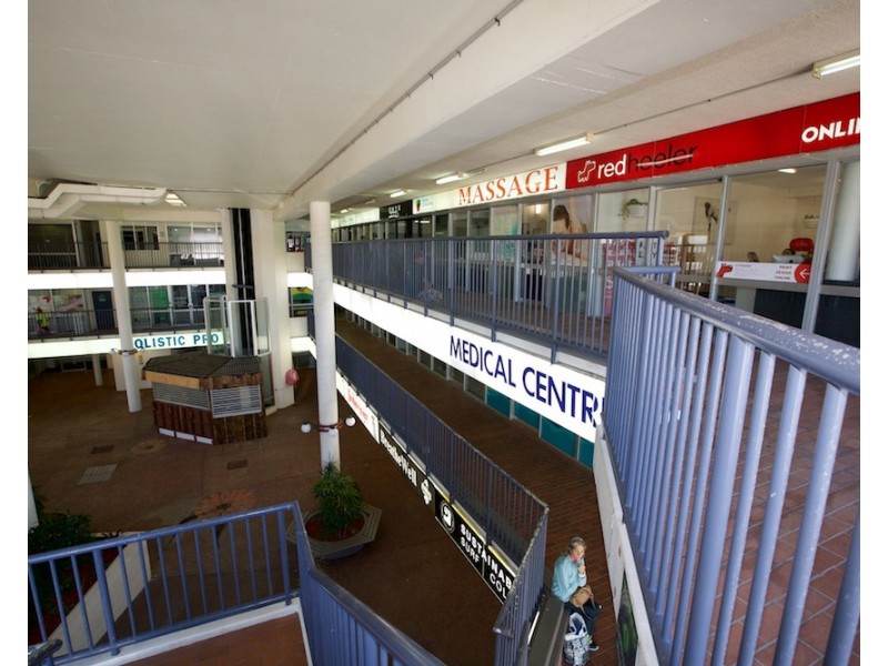 87 Griffith Street, Coolangatta QLD 4225