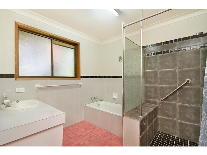 25 Lakeview Parade, Tweed Heads South NSW 2486