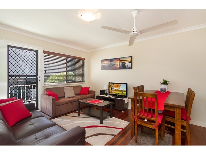4/2 Haig Street, Kirra QLD 4225