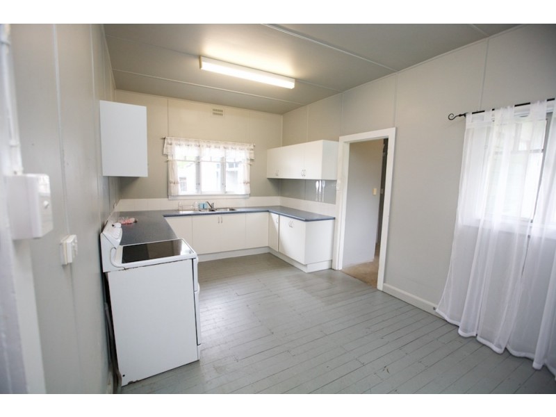 6 Kirkwood Road, Tweed Heads South NSW 2486