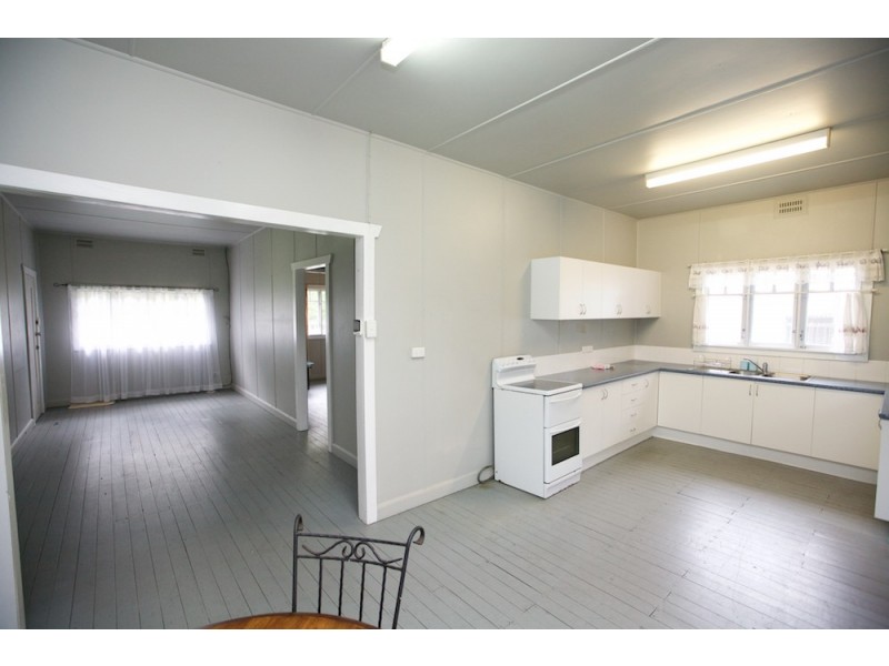 6 Kirkwood Road, Tweed Heads South NSW 2486