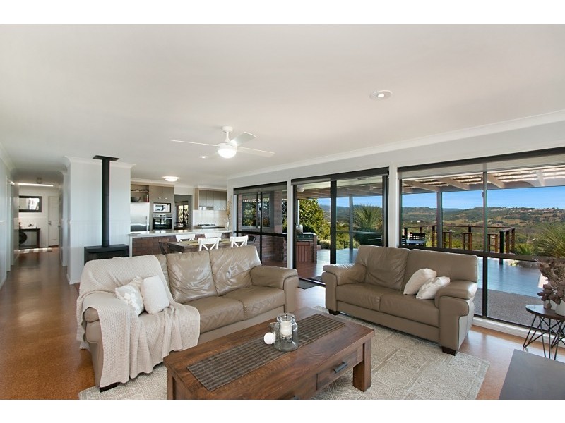 77 Mahers Lane, Terranora NSW 2486