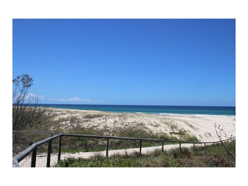 2/100 Pacific Parade, Bilinga QLD 4225