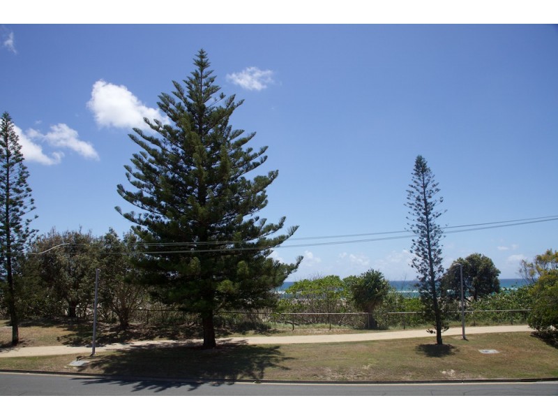 2/100 Pacific Parade, Bilinga QLD 4225