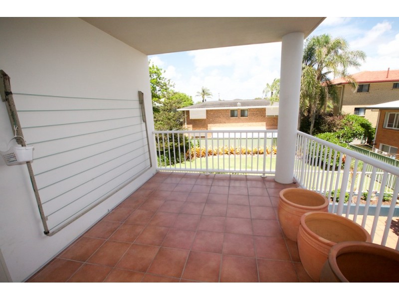 2/100 Pacific Parade, Bilinga QLD 4225