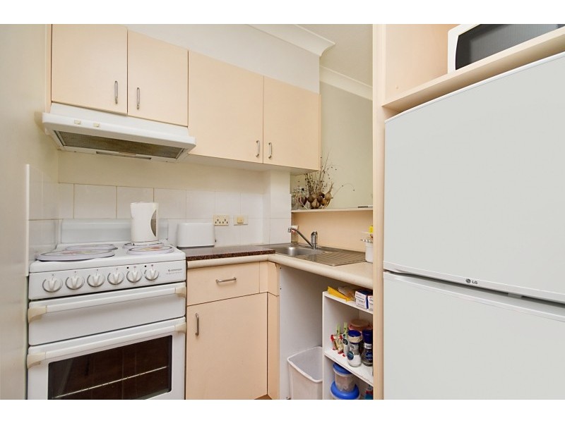 211/92 Musgrave Street – Kirra on The Beach, Kirra QLD 4225