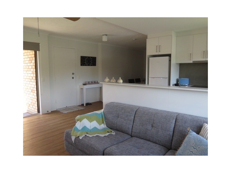 6/44 Coolangatta Road, Kirra QLD 4225