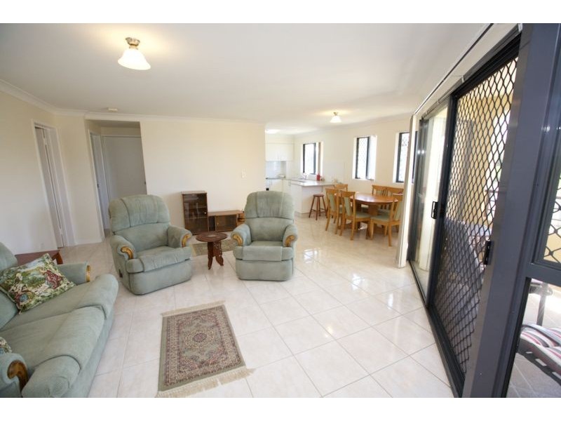 3/2 Gibson Street, Bilinga QLD 4225