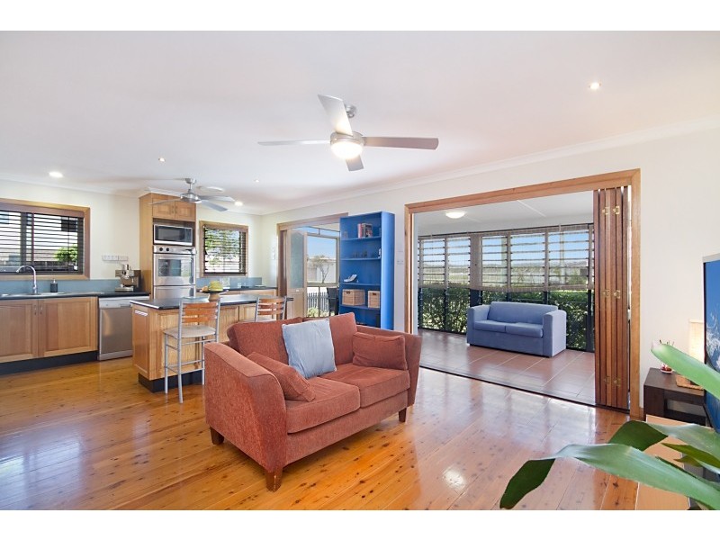 295 Adina Avenue, Bilinga QLD 4225