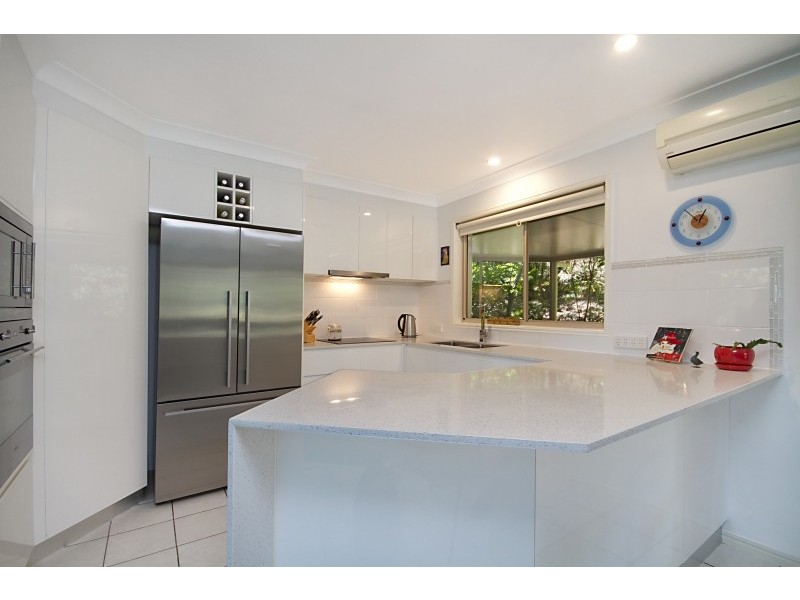 18 Honeymyrtle Drive, Banora Point NSW 2486