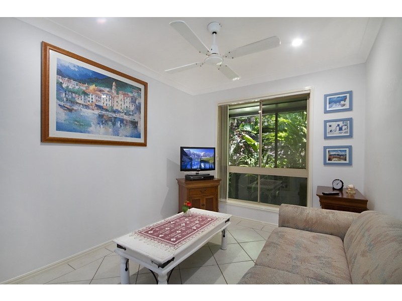 18 Honeymyrtle Drive, Banora Point NSW 2486