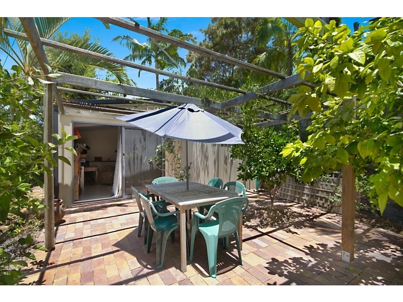 18 Honeymyrtle Drive, Banora Point NSW 2486