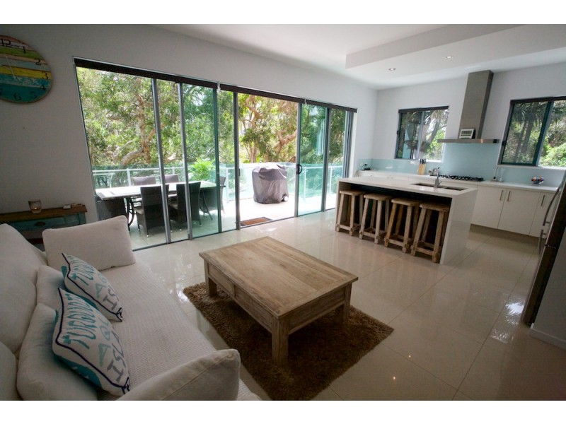 2/9 South Street, Coolangatta QLD 4225