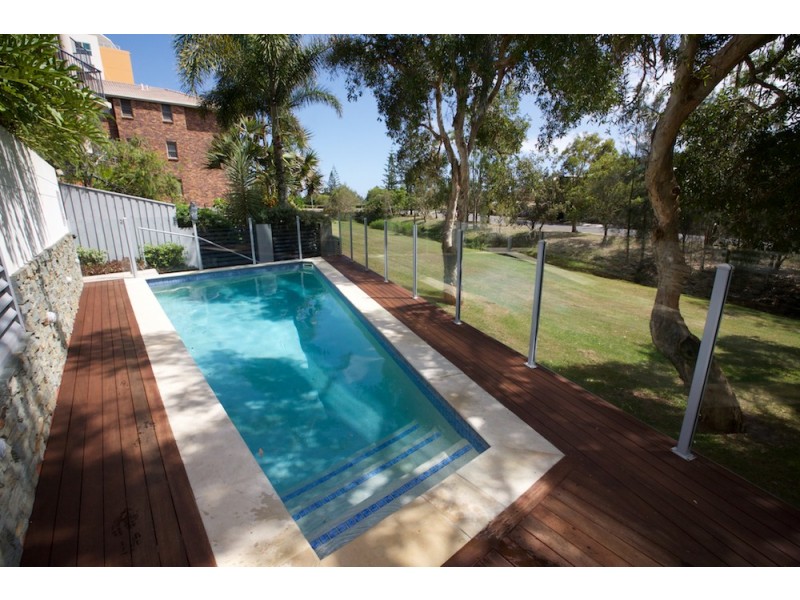 2/9 South Street, Coolangatta QLD 4225