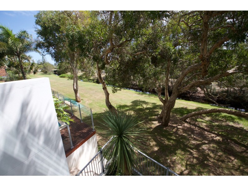 2/9 South Street, Coolangatta QLD 4225