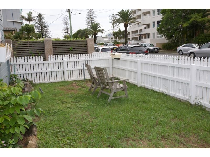 1/11 Douglas Street, Kirra QLD 4225